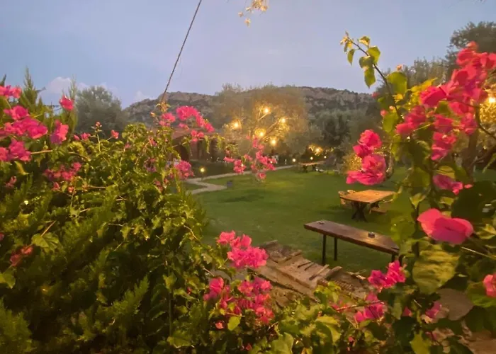 Apart-hotel Suzi'nin Bahçesi Evler